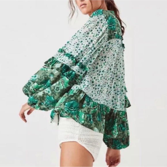 Peasant Gypsy Ballon Long Sleeve Tiered Floral Print Top Women’s Size Small NWOT - Picture 3 of 9